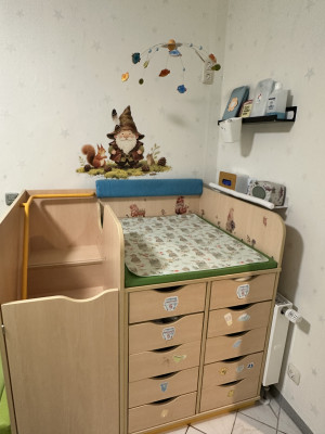 Großer Wickeltisch 🚼